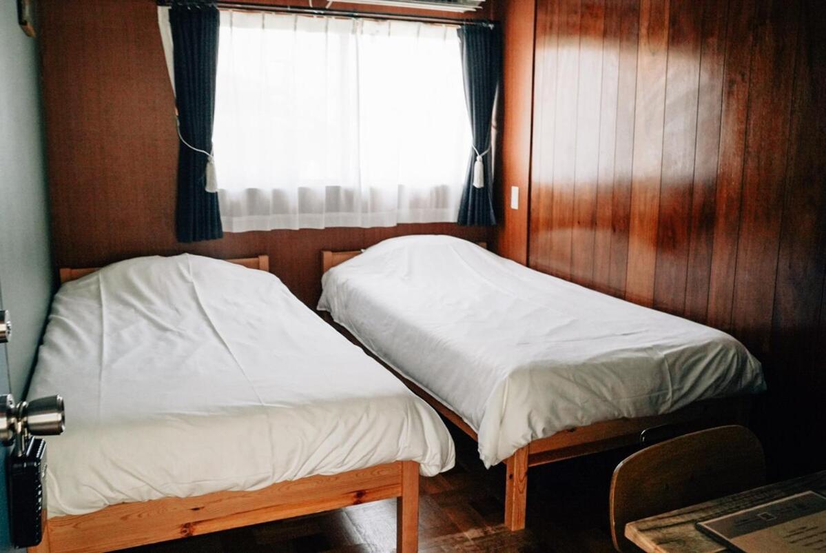 Tipy Records Inn Hanare Odawara Buitenkant foto